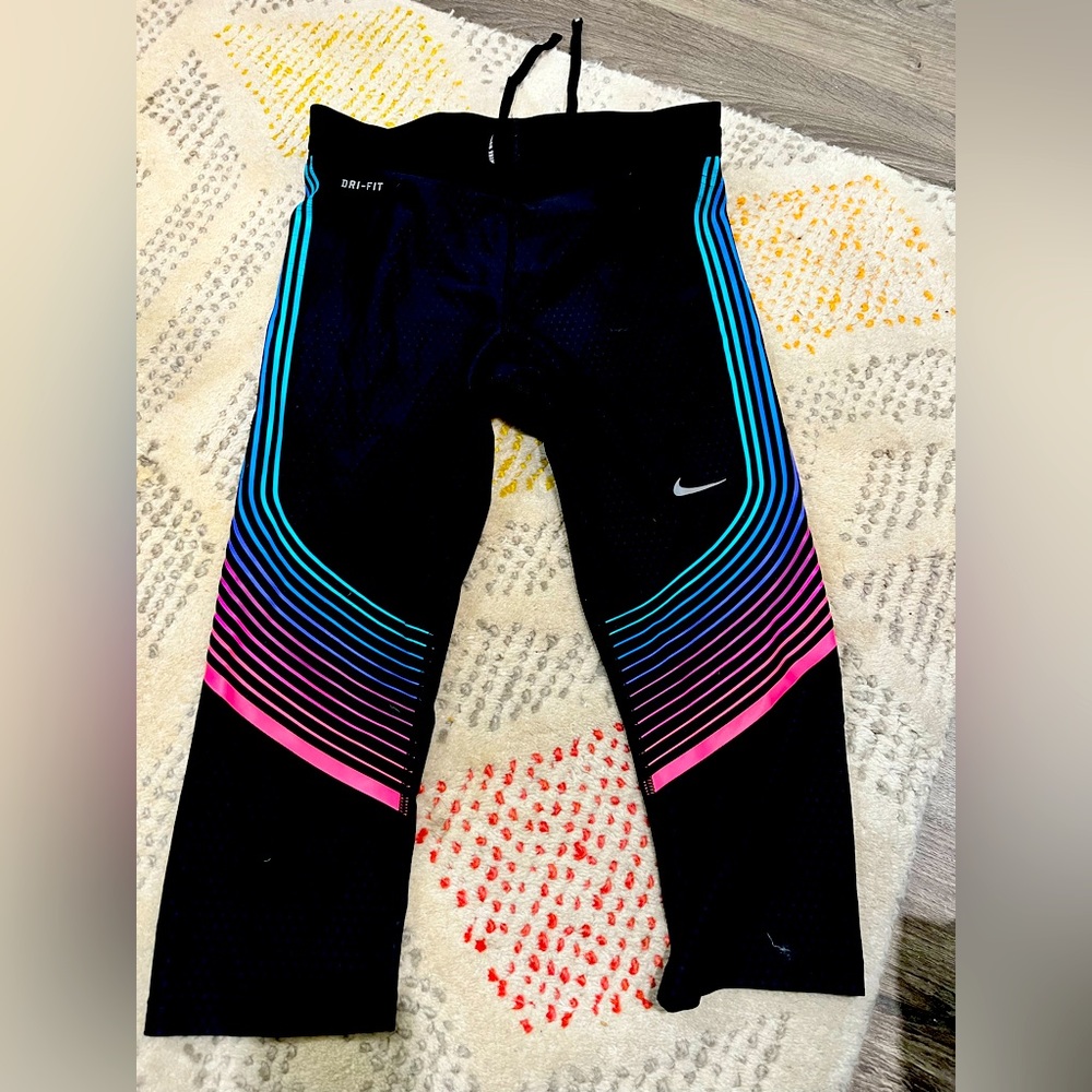 Womens Nike 3/4 length running pants
